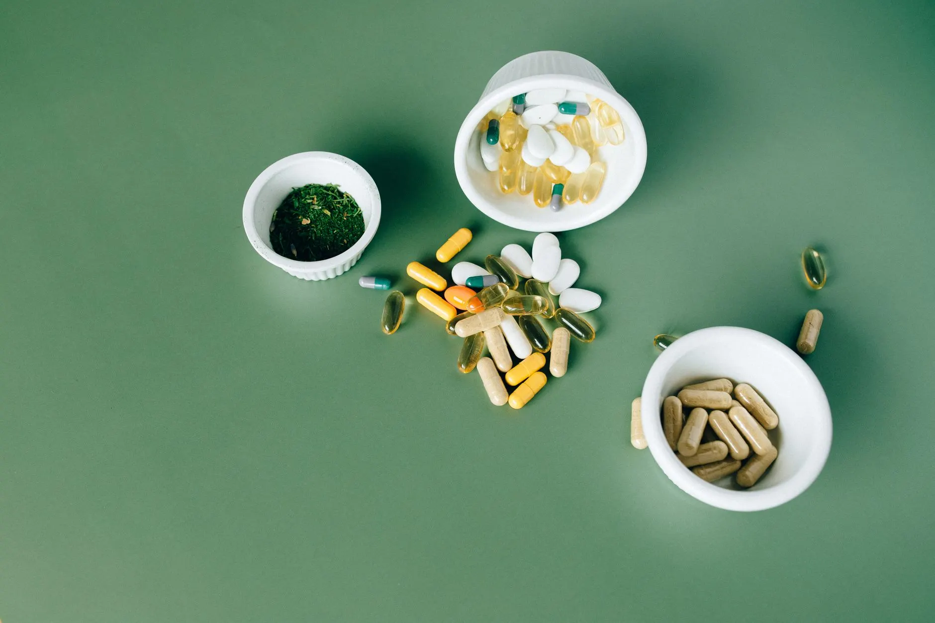 化妆品包装配件选购指南：上海圣黎兰乳液泵与喷头匹配方案解析