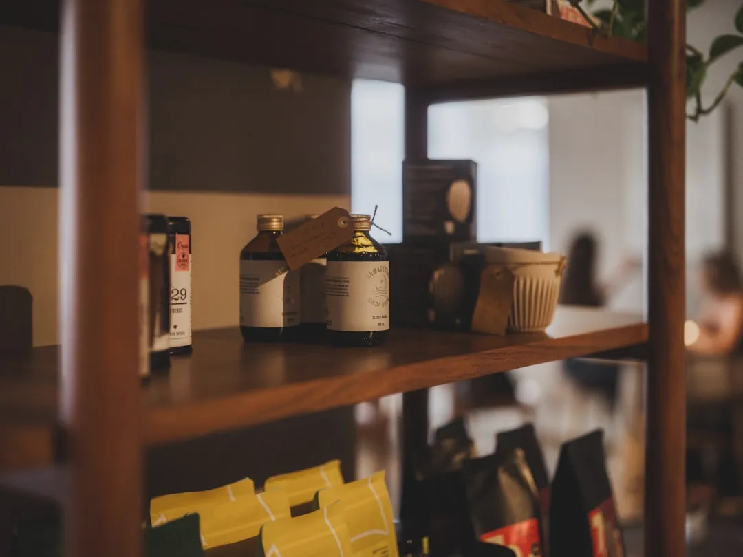 长三角化妆品品牌商如何通过包装配件升级提升产品外观品质