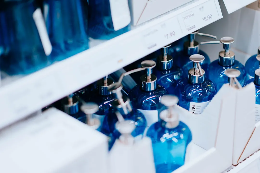 化妆品瓶与喷头选型指南：乳液泵密封性能的关键技术指标解析正文配图 2
