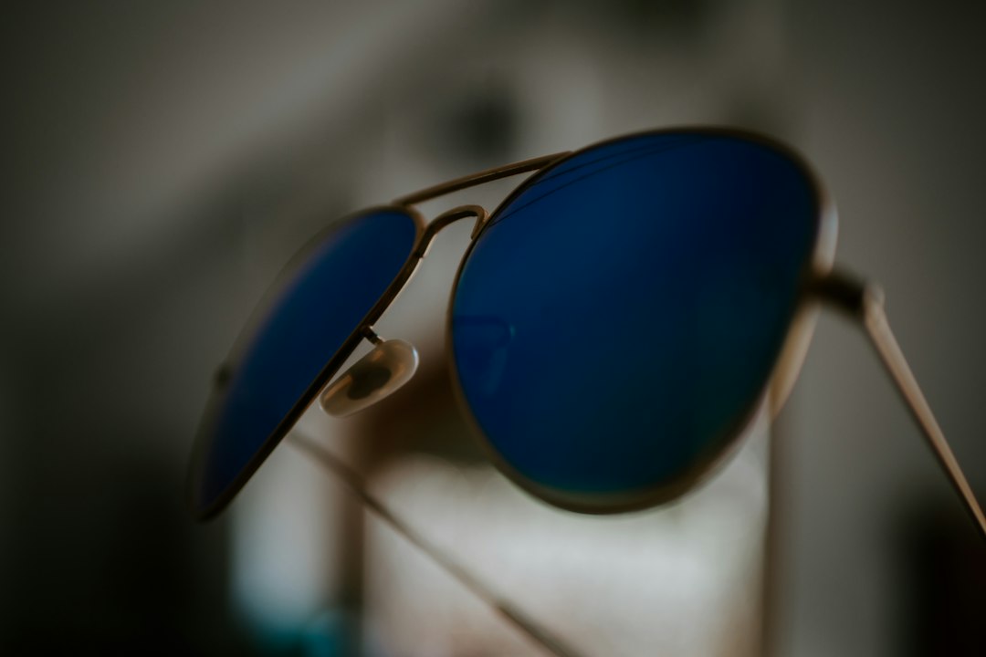 化妆品包装瓶与喷头选型指南:从材质到密封性全面解析