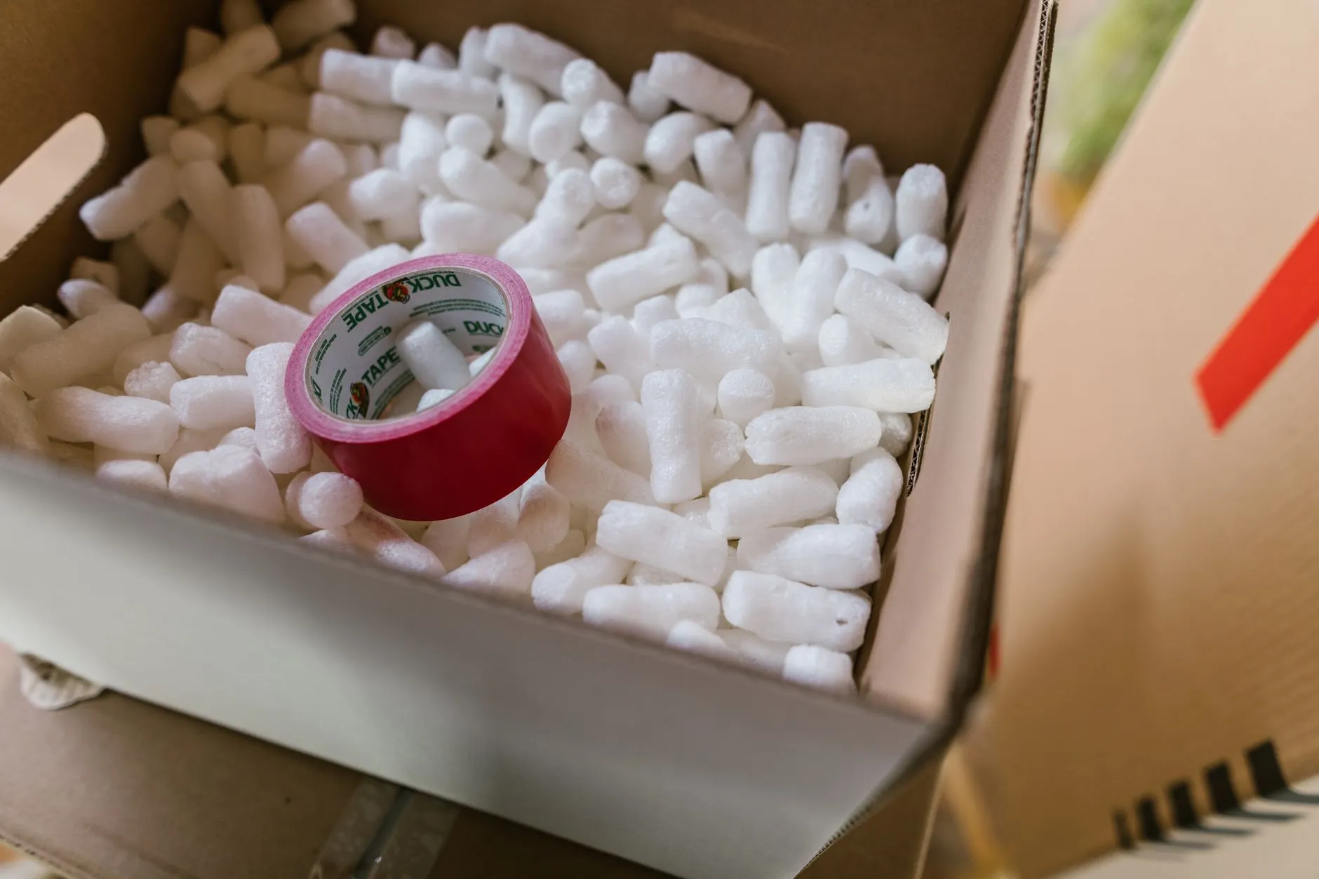 化妆品包装技术升级：乳液泵与膏霜罐密封性能检测要点解析